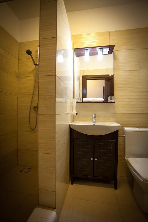 Roata Faget Inn Cluj-Napoca Habitación foto